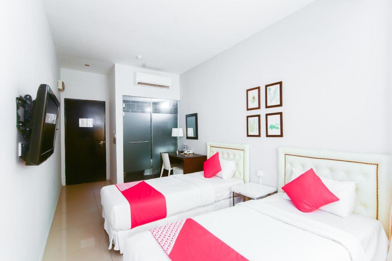 Oyo 777 Epal Hotel Kota Kinabalu Kültér fotó